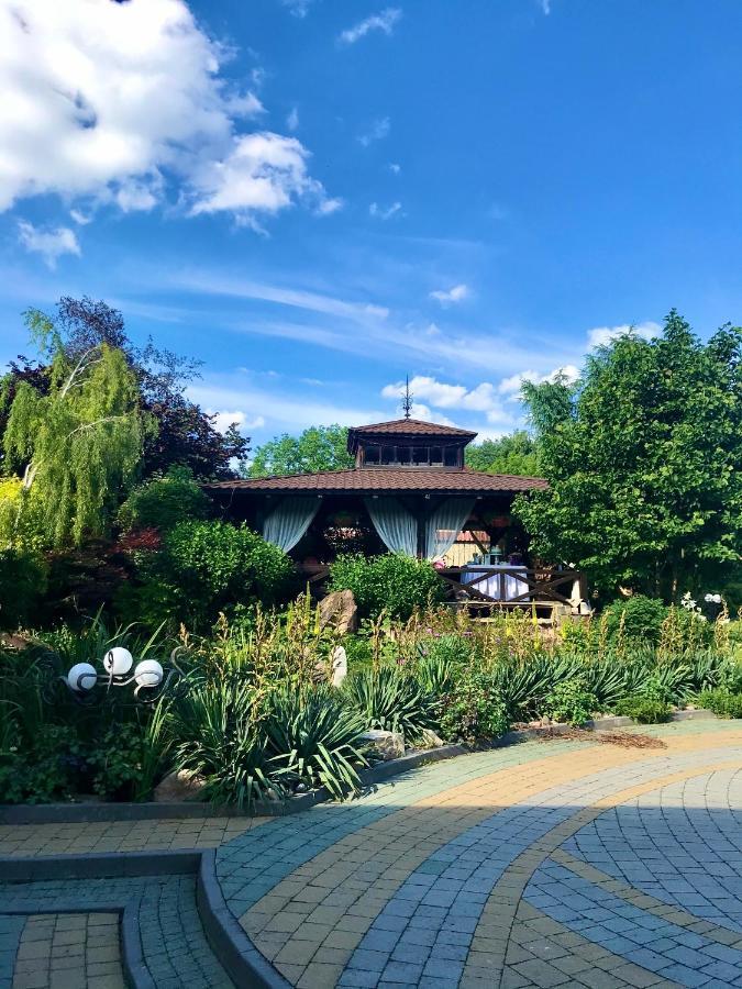 Міні-Готель "Еко" Kamianets-Podilskyi Exterior foto