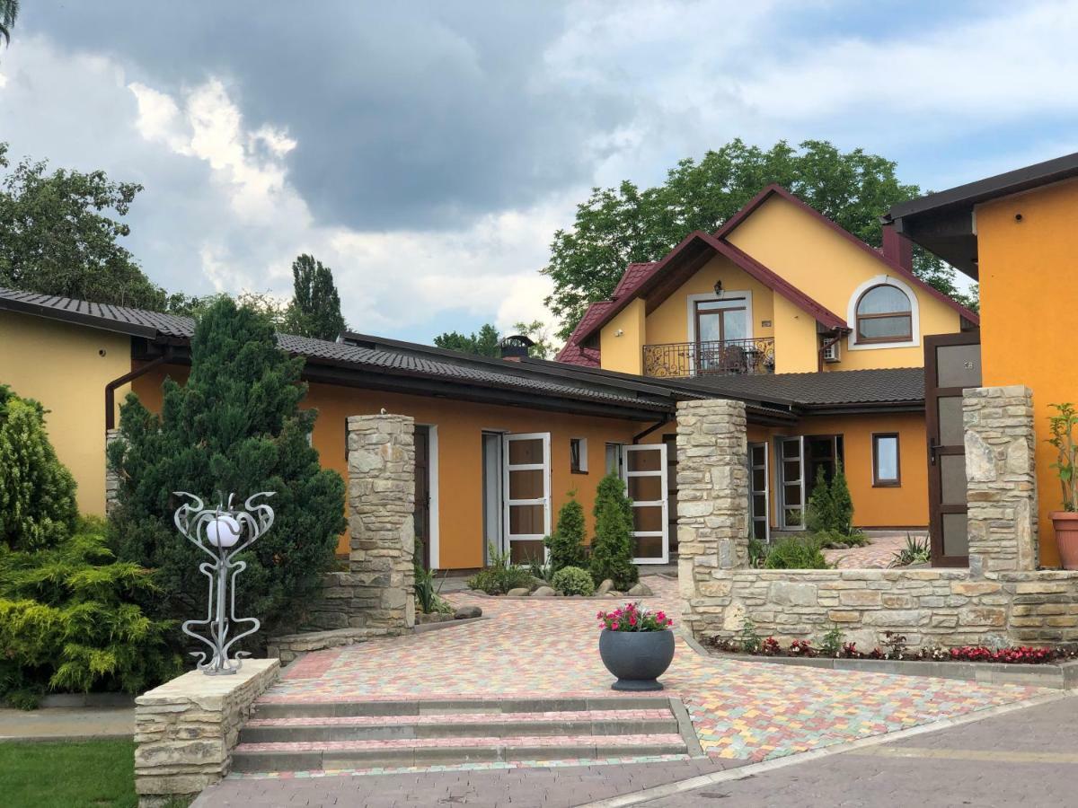Міні-Готель "Еко" Kamianets-Podilskyi Exterior foto
